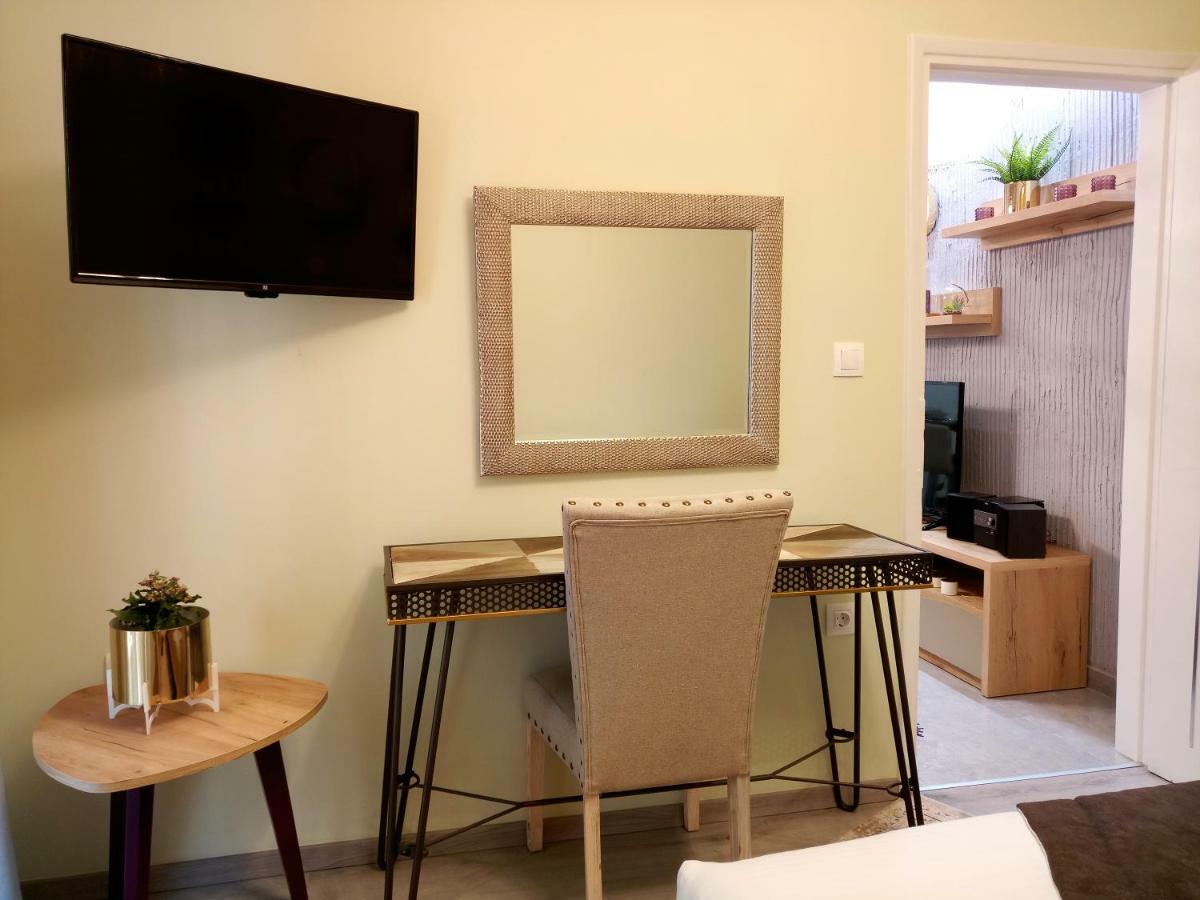 Kosmima Deluxe Apt. Thessaloniki Buitenkant foto